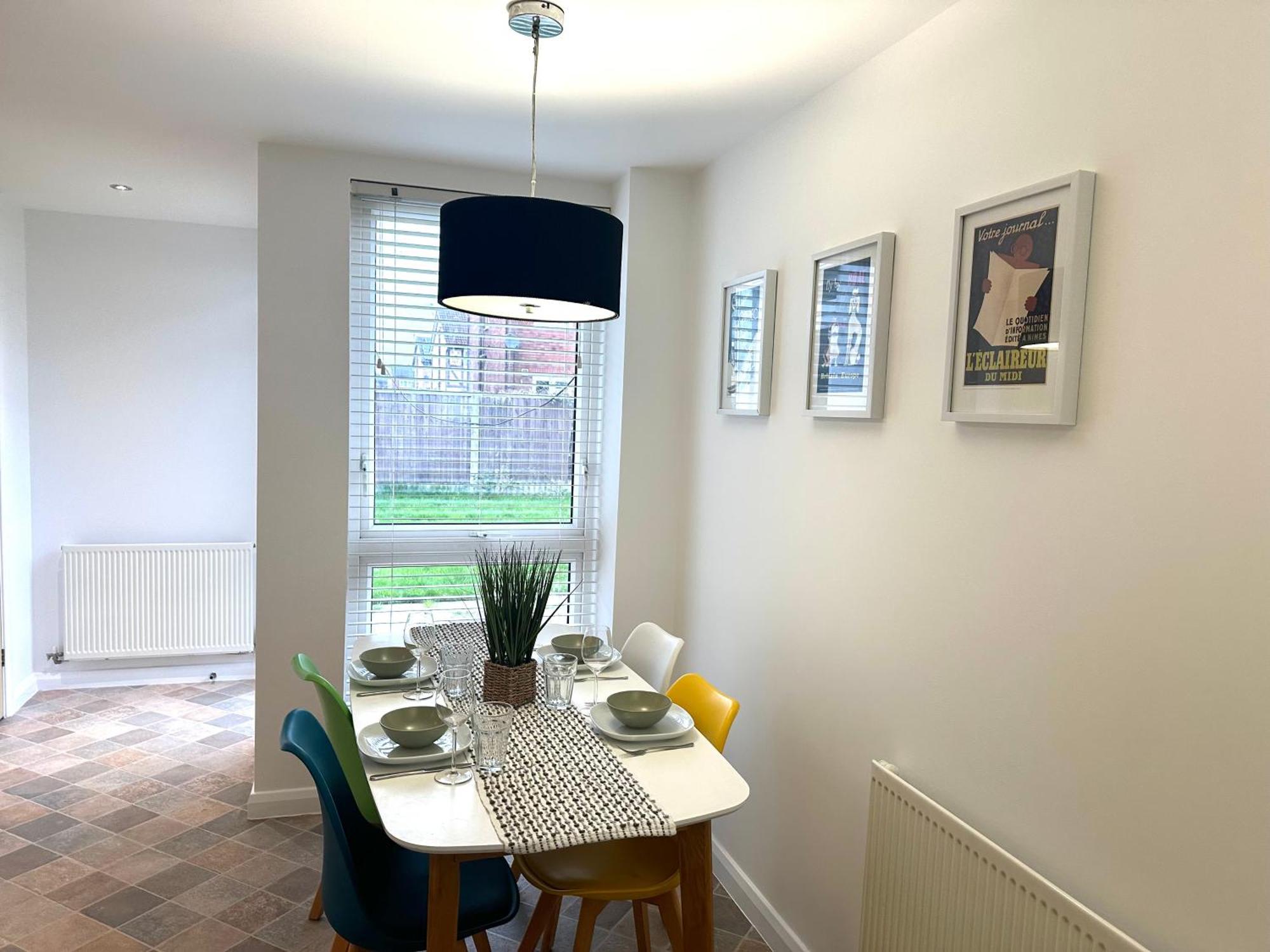 Ao & Etihad Stadium 6 Guest Stay- 3 Bedroom Central House With Parking & Wi Fi Manchester Kültér fotó
