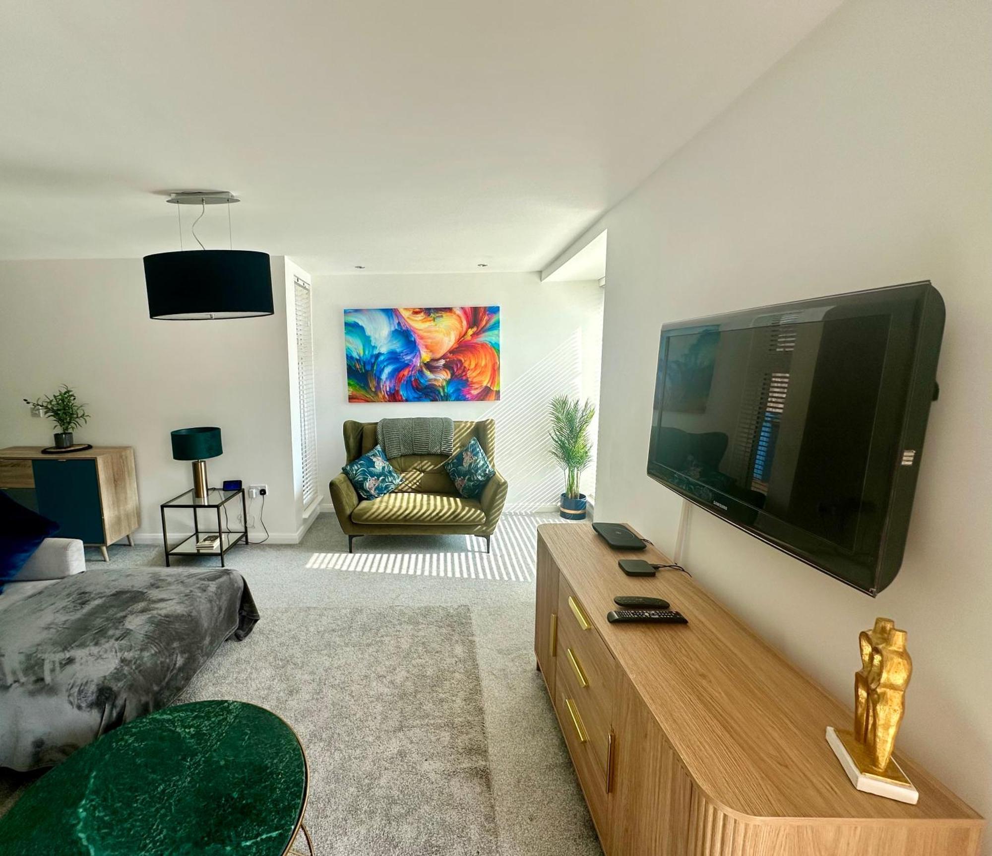 Ao & Etihad Stadium 6 Guest Stay- 3 Bedroom Central House With Parking & Wi Fi Manchester Kültér fotó