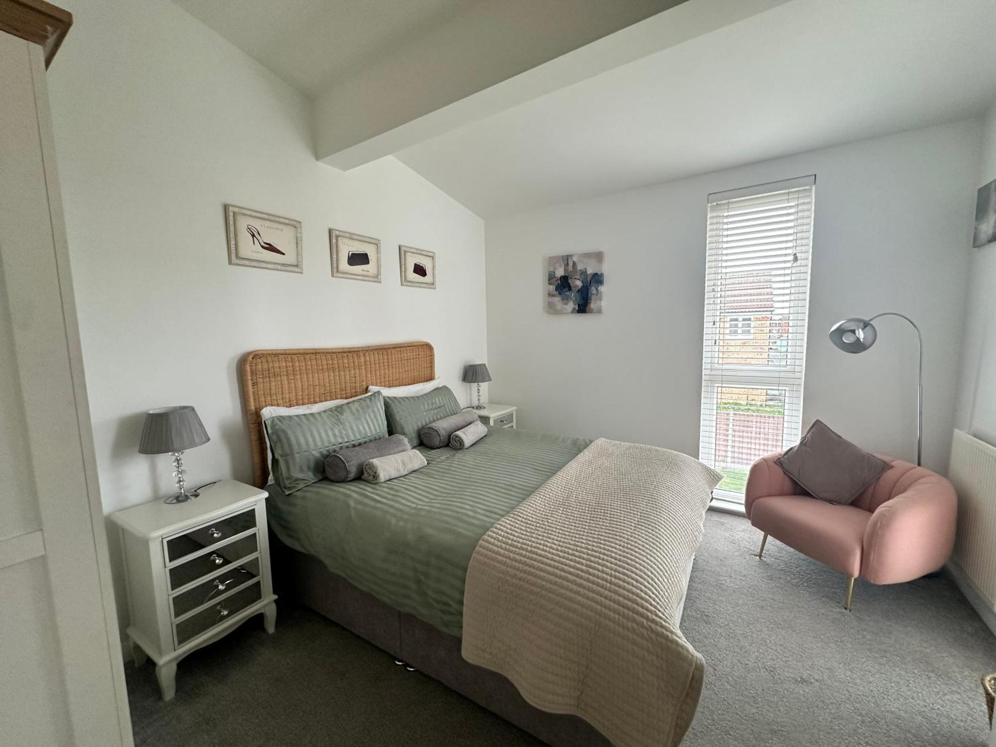 Ao & Etihad Stadium 6 Guest Stay- 3 Bedroom Central House With Parking & Wi Fi Manchester Kültér fotó